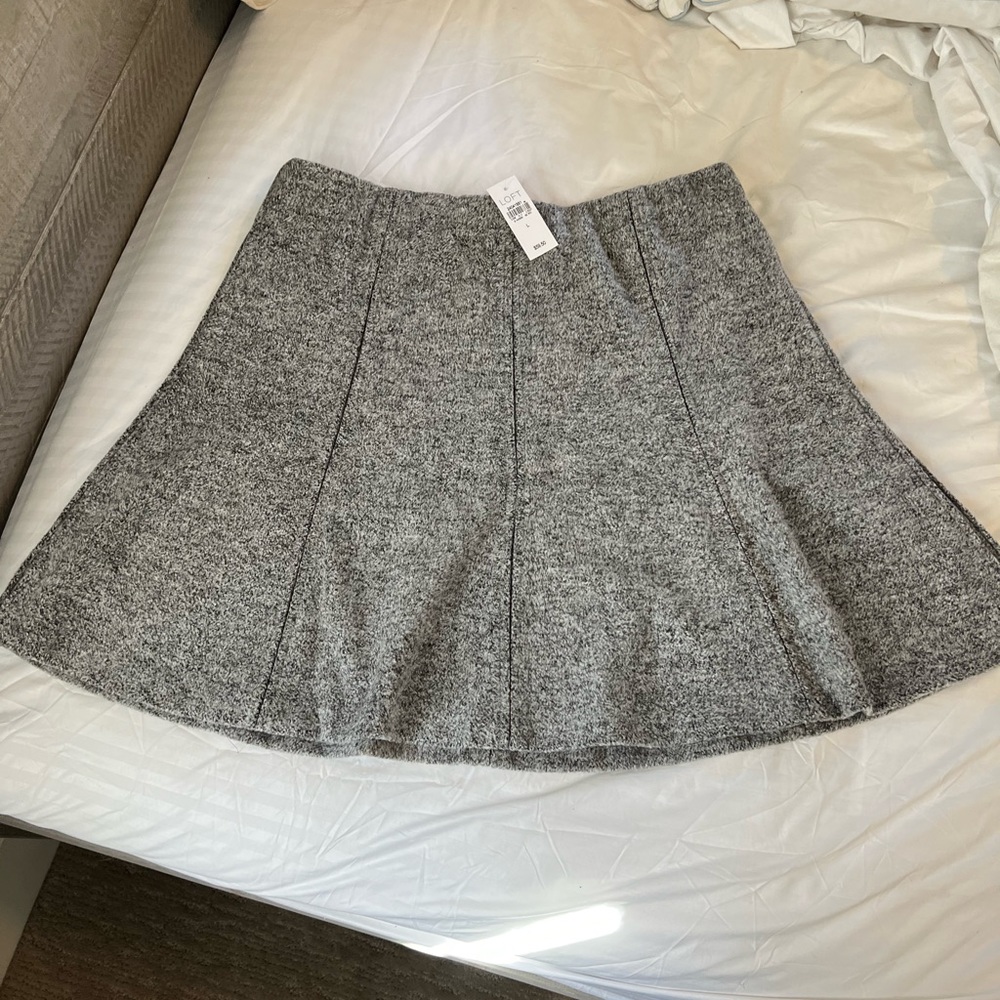Loft Aline soft gray skirt. Large.